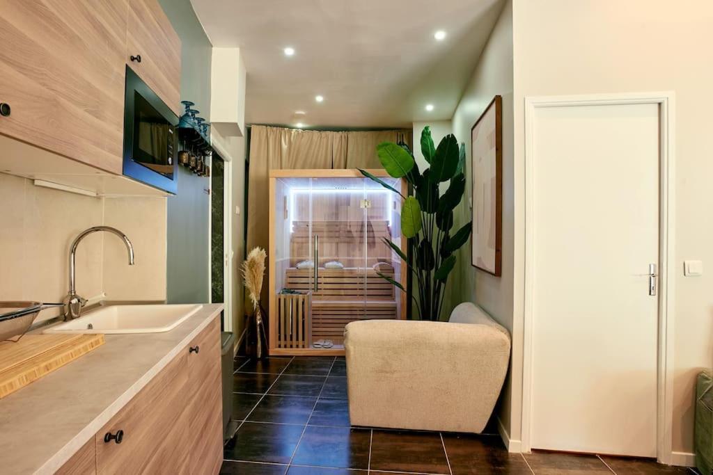 Versailles Jacuzzi - Sauna - Rdc 2 Buitenkant foto